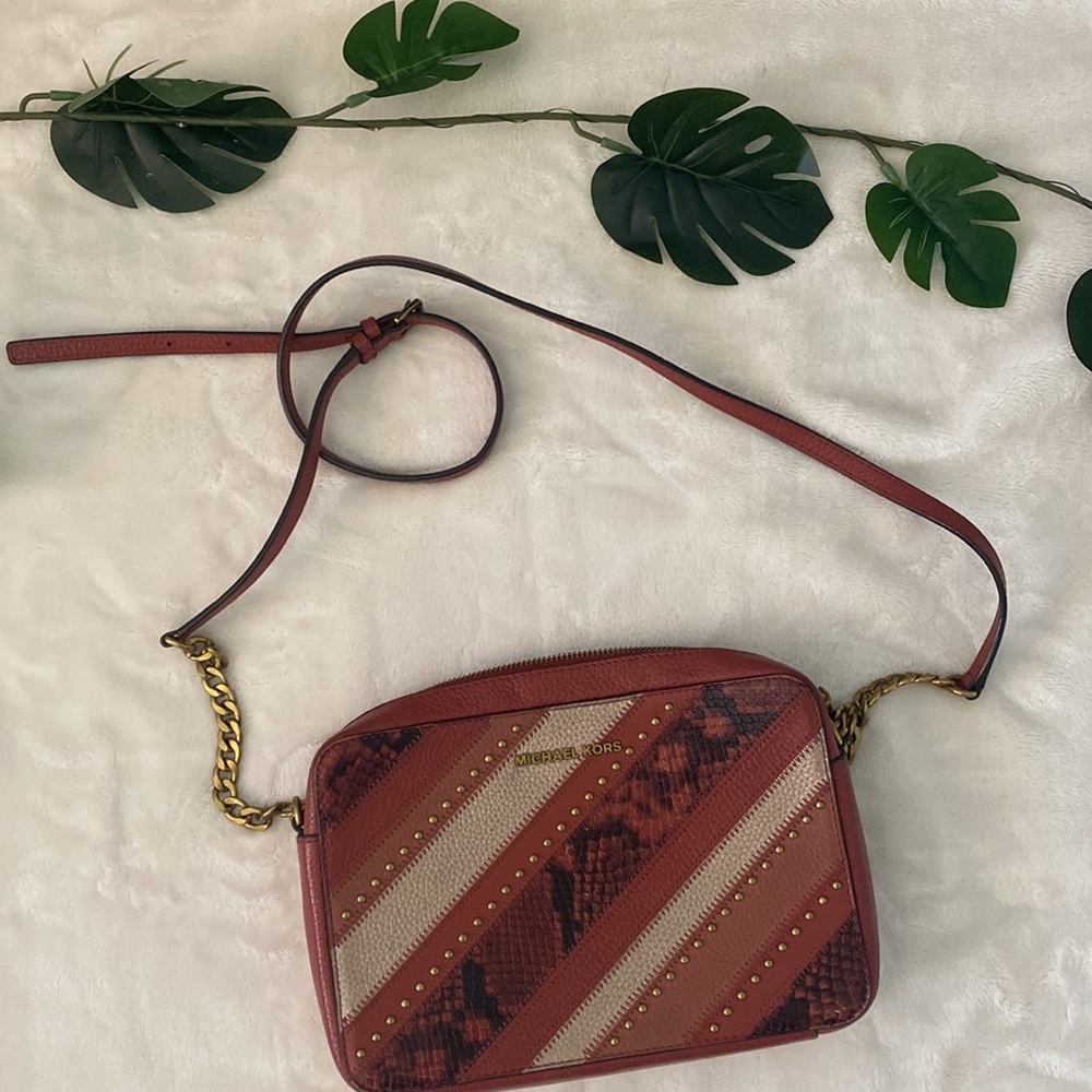 ✨Host Pick✨ Michael Kors Leather Bag
